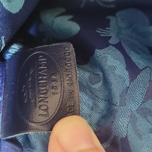 Longchamp blue patent leather tote shoulder bag( authentic) - Picture 6 of 9